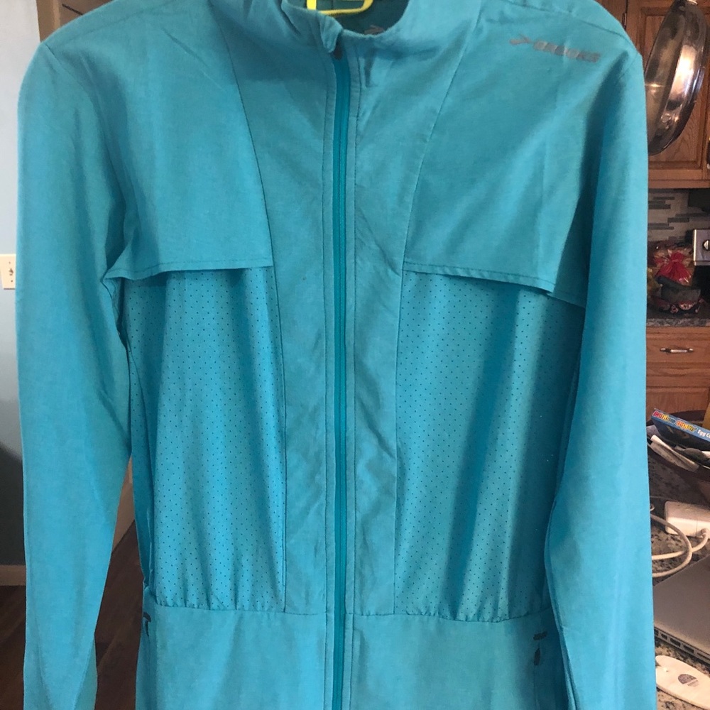 Brooks light jacket